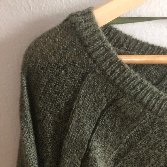 Olive Tulip Sweater - Picture 4 of 6